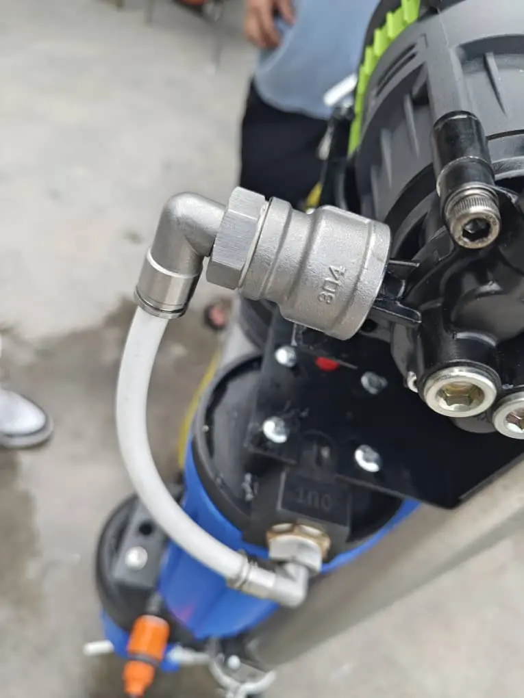 commercial water fed pole system